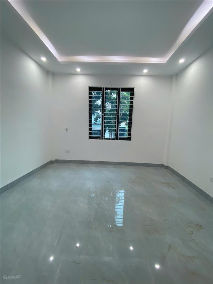 Cực sốc, giảm sâu 1 căn cho đầu tư, xã hưng đạo, ô tô đỗ cửa, dt 69m2, 4 tầng. giá 4,9 tỷ