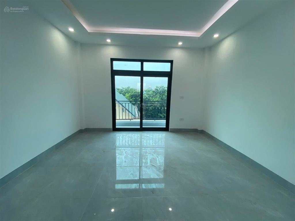 Cực sốc, giảm sâu 1 căn cho đầu tư, xã hưng đạo, ô tô đỗ cửa, dt 69m2, 4 tầng. giá 4,9 tỷ