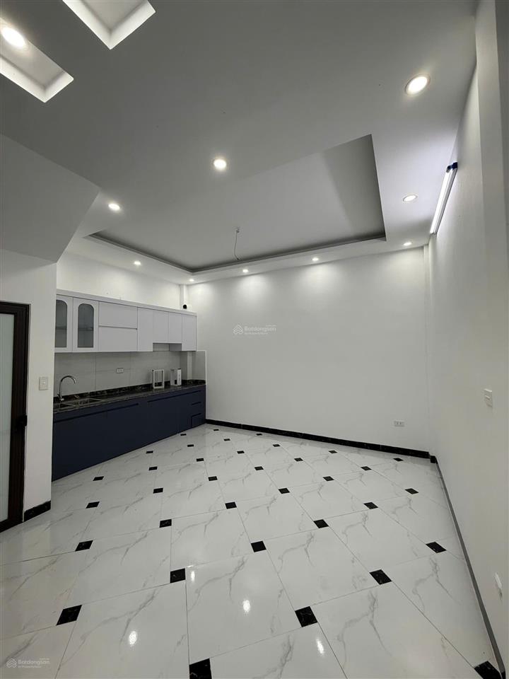 Bán nhà riêng lô góc 55m2, 5pn, 3wc tại phụng châu, ô tô vào nhà, ngay sát đh tdtt. giá 4,5 tỷ
