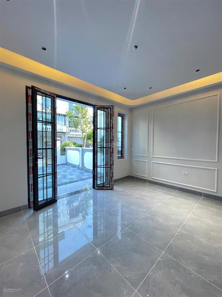 Bán nhà biệt thự mini 6,6 tỷ, 95m2 tại hưng đạo, huyện quốc oai, hà nội, thang máy, full đồ bao đẹp