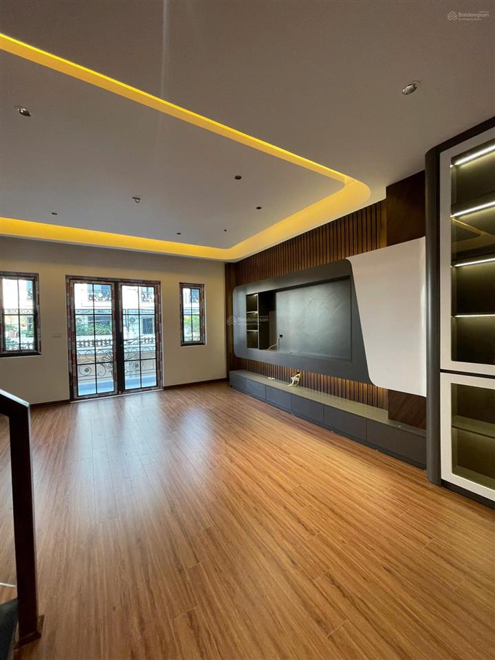 Bán nhà biệt thự mini 6,6 tỷ, 95m2 tại hưng đạo, huyện quốc oai, hà nội, thang máy, full đồ bao đẹp
