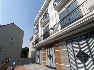 Bán nhà riêng vân côn, giá siêu hời 3,9 tỷ, 42m2x4 tầng, 2 mặt thoáng, 100m ra đại lộ thăng long