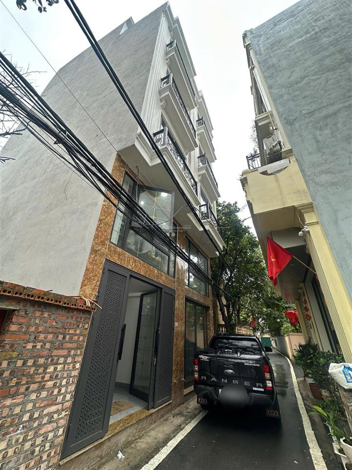 Bán nhà riêng tại đông la, hoài đức, 4,9 tỷ, 35m2, 6 tầng, 5pn, 5wc, đường thông ô tô vào nhà