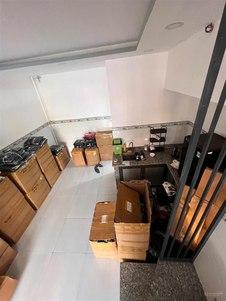 35,4m2  nguyễn đình chính, p. phú nhuận  2 tầng  hẻm xe hơi rộng thoáng  5,89 tỷ