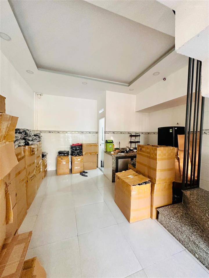 35,4m2  nguyễn đình chính, p. phú nhuận  2 tầng  hẻm xe hơi rộng thoáng  5,89 tỷ