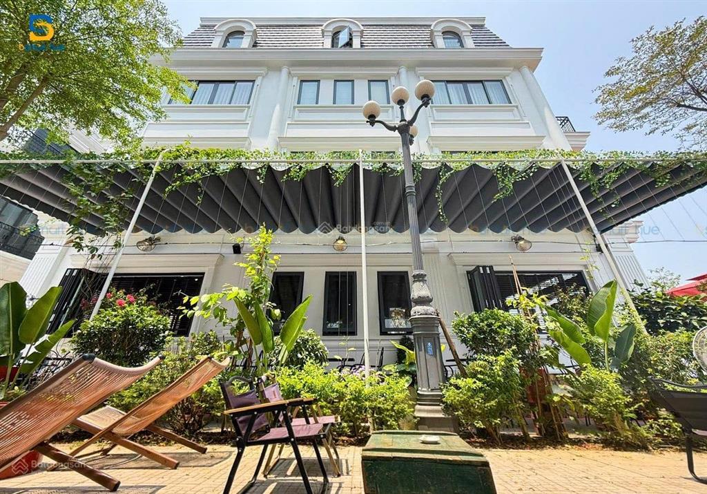 Bán shophouse nhà phố gần trung tâm tp huế chỉ 1,6 tỷ. 2 mặt tiền trước và sau