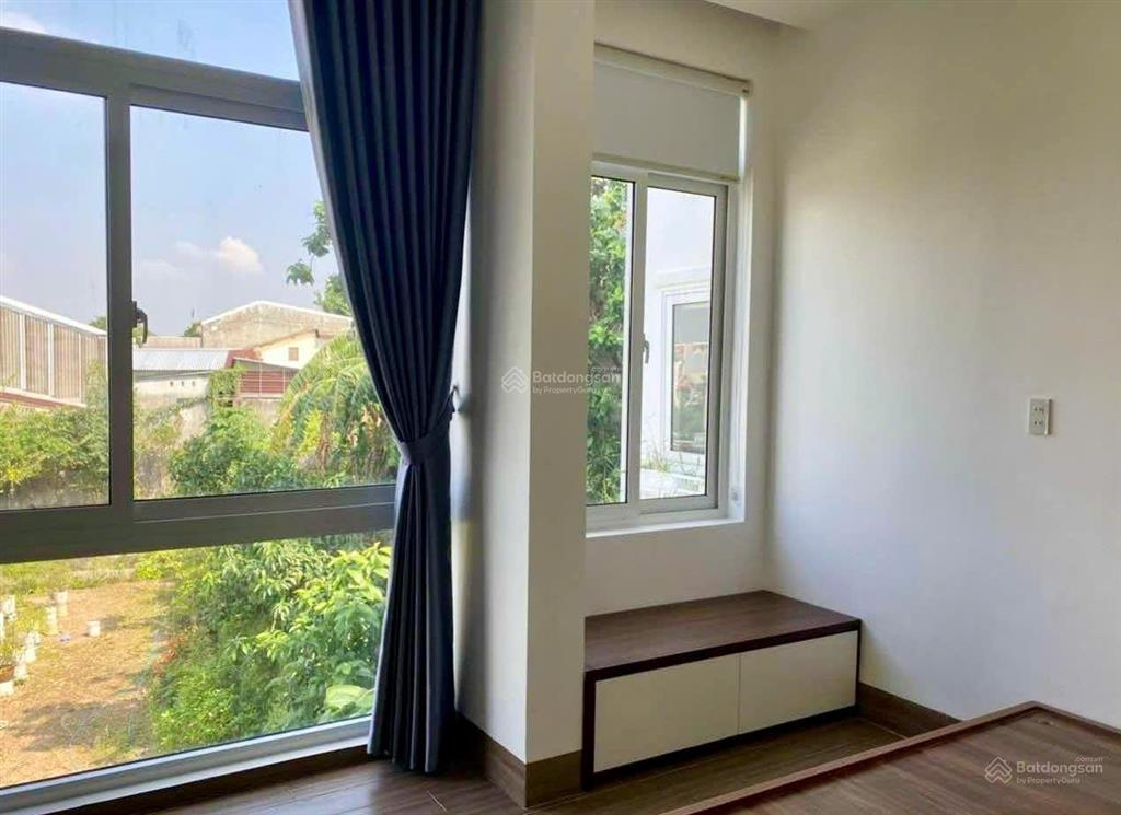 Bán nhà 2t mặt tiền cách ga huế 2p di chuyển, dòng tiền cho thuê hàng tháng 11tr