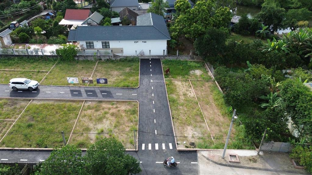 Đầu năm cần tiền kinh doanh chính chủ bán mảnh đất 102,3m2  có vỉa hè  đường thông  ô tô tránh