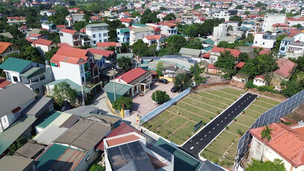 Cần bán mảnh đất 50m2  đất ở đô thị  dân cư hiện hữu  xung quanh trường học, bệnh viện