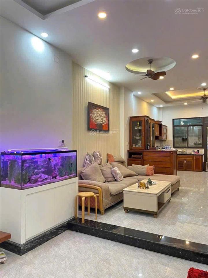 Cho thuê nhà nguyên căn đường bùi công trừng hòa xuân, khu vực kinh doanh buôn bán đông đúc quán