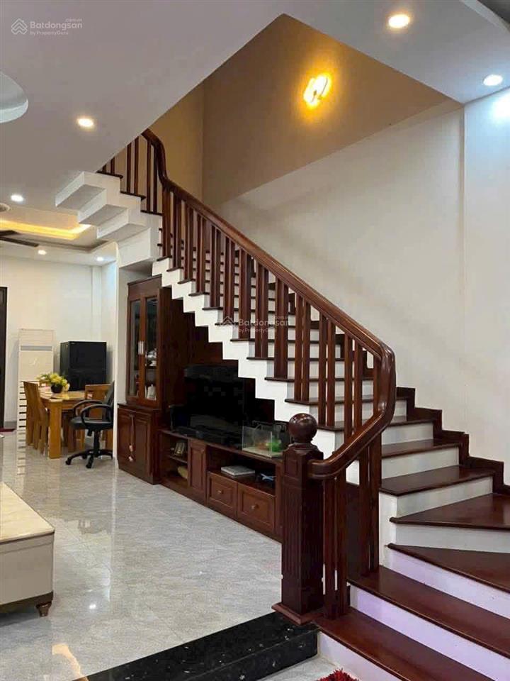 Cho thuê nhà nguyên căn đường bùi công trừng hòa xuân, khu vực kinh doanh buôn bán đông đúc quán