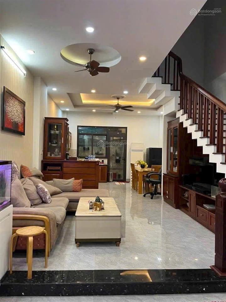 Cho thuê nhà nguyên căn đường bùi công trừng hòa xuân, khu vực kinh doanh buôn bán đông đúc quán