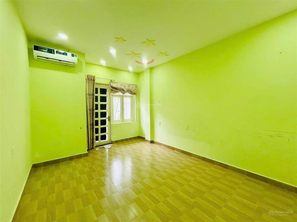 Cho thuê nhà 2 tầng 2 mê lỗ giáng 1 sát ngay chợ hòa xuân đà nẵng, vị trí đầy đủ tiện ích sống