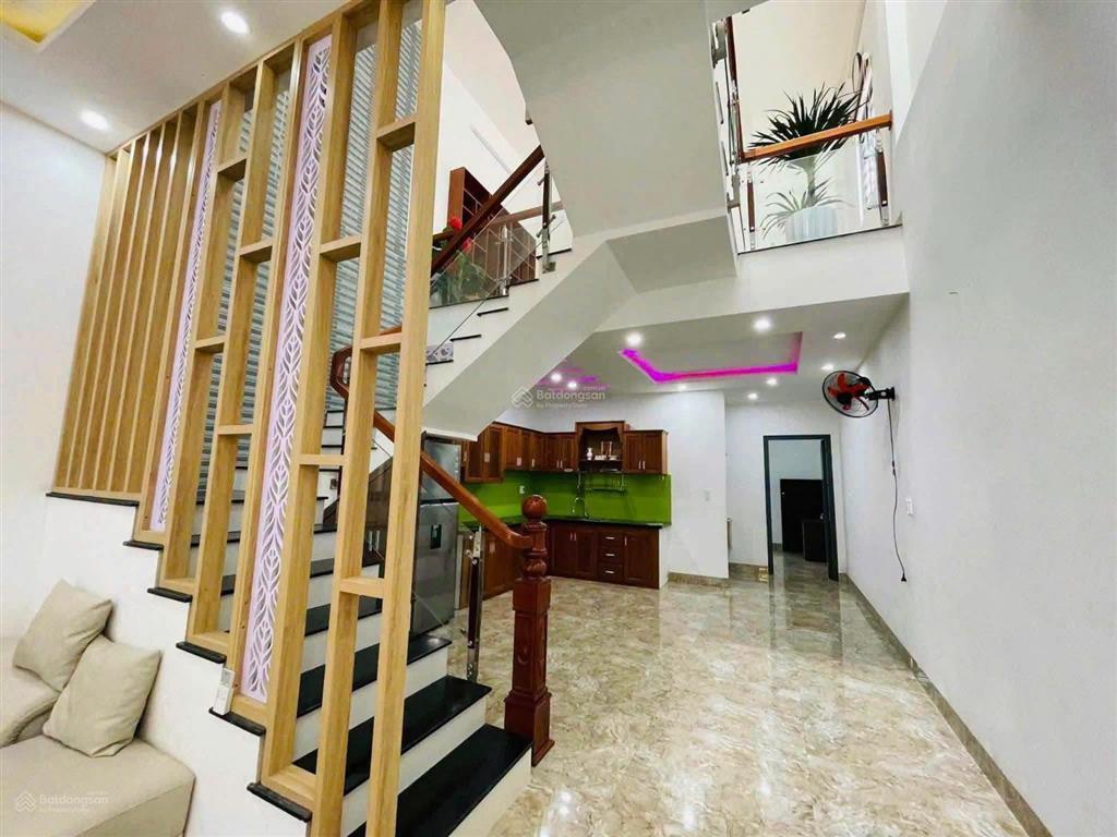 Cho thuê nhà 2 tầng phạm xuân ẩn, hòa xuân đà nẵng, khu dân cư trí thức cao và đầy đủ tiện ích sống