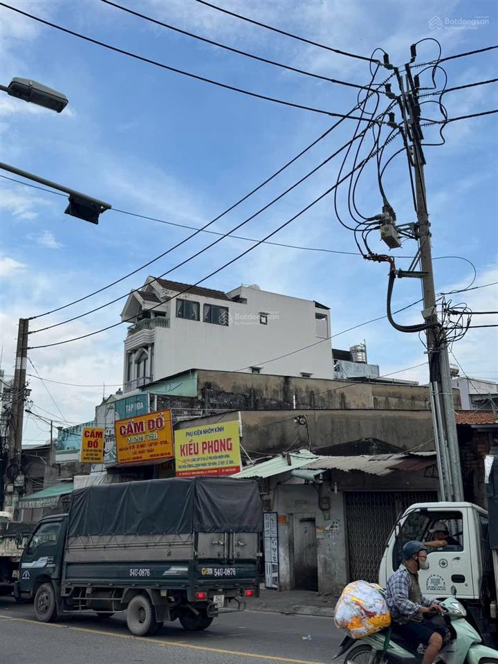 Bán nhà mt 390 mã lò 8x20  c4  24 tỷ