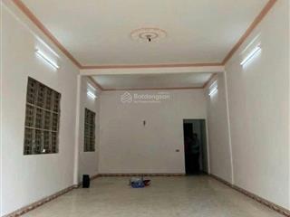 Cho thuê nhà mặt tiền đường 3 tháng 2, gần bệnh viện da liễu giá 13 triệu