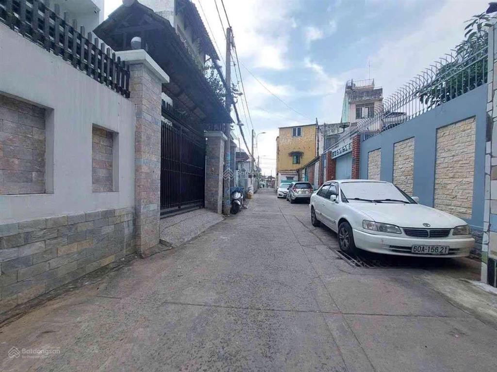 Nhà 2 tầng đường dương văn cam, linh tây, cạnh chợ thủ đức ô tô sát bên