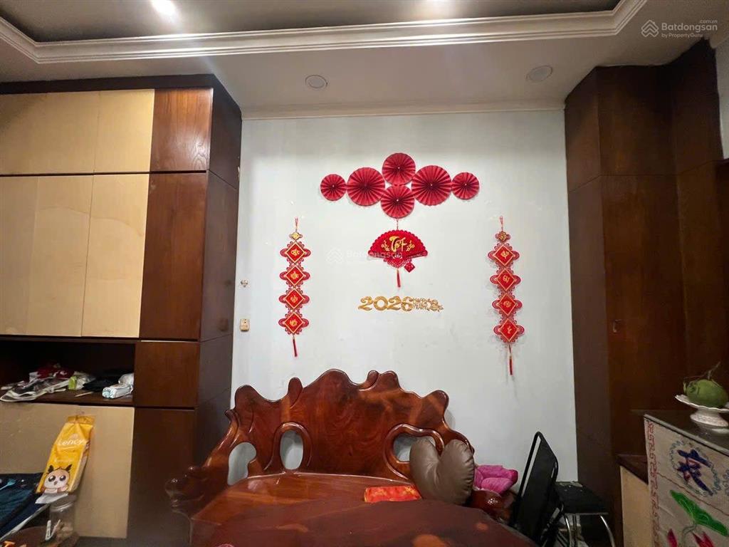 Sát mặt tiền hoa cau khu ẩm thực phan xích long 130m2 nhà 5 tầng có thang máy với 10pn