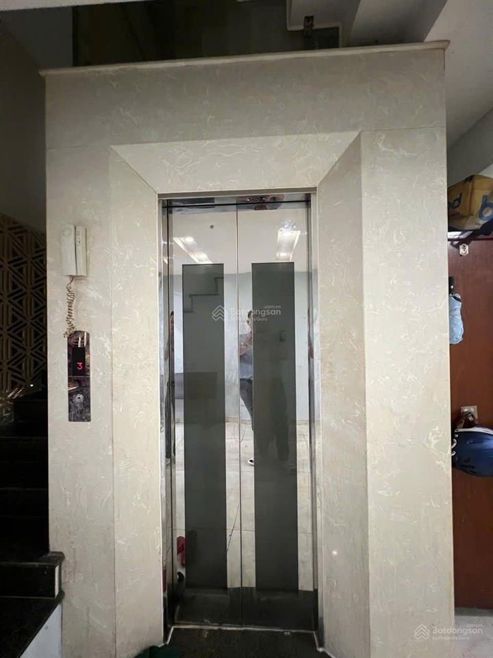 Sát mặt tiền hoa cau khu ẩm thực phan xích long 130m2 nhà 5 tầng có thang máy với 10pn