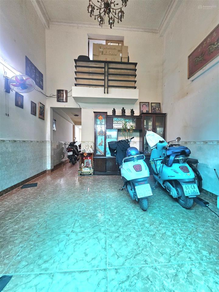 Bán nhà hẻm chu văn an, diện tích gần 89m2, ngang 4.6  trệt 3 lầu sân thượng có 9pn