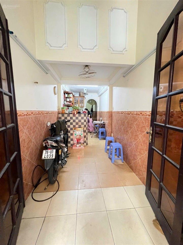 Hẻm xe hơi tránh sau lưng chợ bà chiểu thông lê văn duyệt  4.2*19 dt 80m2 gpxd 5 tầng