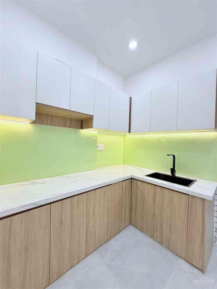 Hẻm xe hơi quay đầu trước nhà cách mặt tiền phan văn trị chỉ 1 căn nhà  trệt lầu 45m2 cn