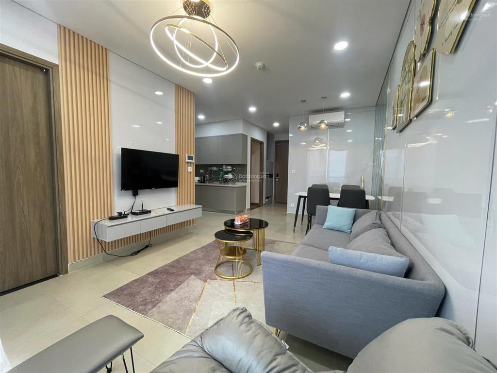 Bán căn hộ cao cấp sky89  2pn 2wc tầng cao  full nội thất  view sông  giá 6 tỷ 1 đã có sổ hồng