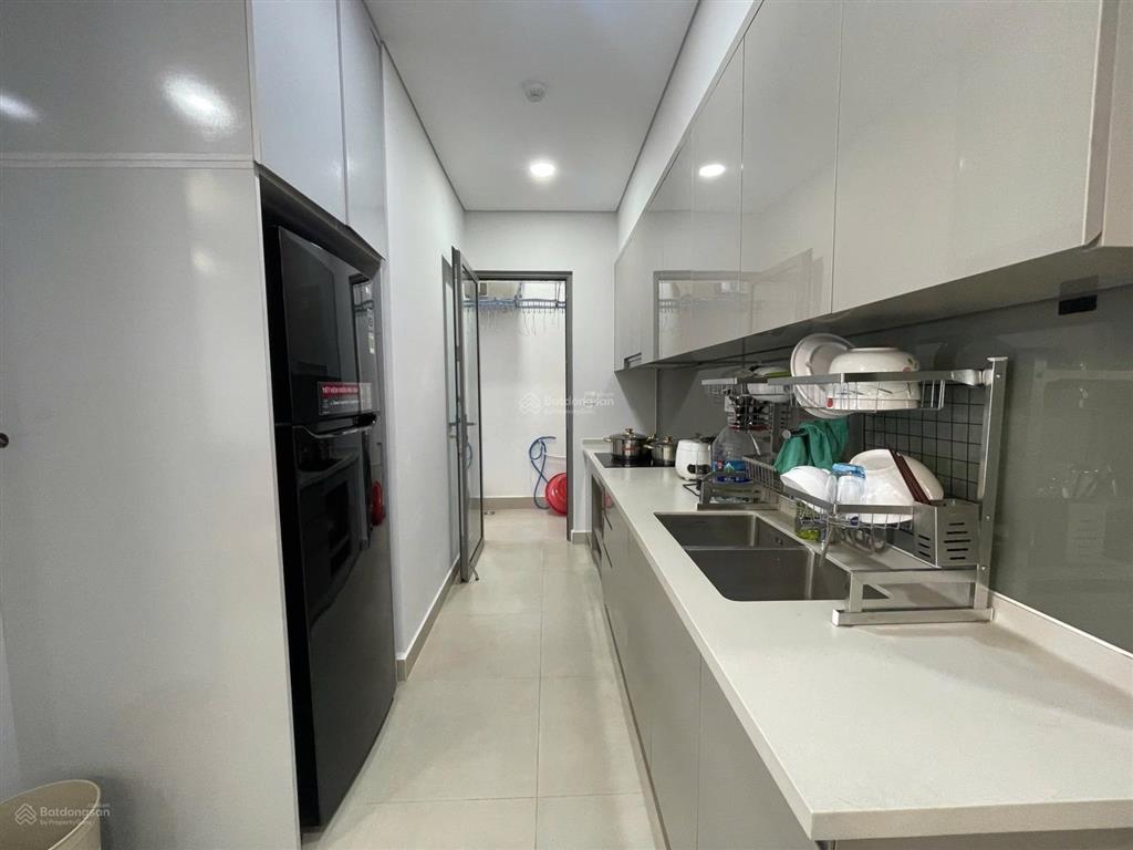 Bán căn hộ cao cấp sky89  2pn 2wc tầng cao  full nội thất  view sông  giá 6 tỷ 1 đã có sổ hồng