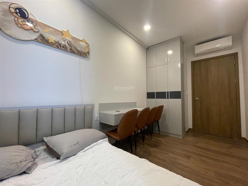 Bán căn hộ cao cấp sky89  2pn 2wc tầng cao  full nội thất  view sông  giá 6 tỷ 1 đã có sổ hồng