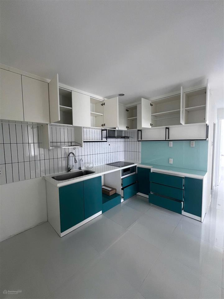 Bán căn hộ sgm  3pn 2wc  93m2  tầng cao  view sông  ntcb  đã có sổ hồng  giá chỉ 3tỷ2 all in