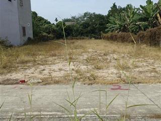 Chủ gửi bán lô đất ngợp gần chợ bén thế phường tân an thủ dầu 1 dt 110m2 full thổ cư .shr