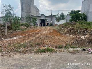 Ngợp lô đất cần bán ở ni7a chánh phú hoà dt300m2 shr công chứng ngay