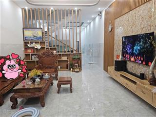 Chủ gửi bán căn nhà ngay đường âu cơ, tân bình dt 70m2, nhà 1 trệt 1 lầu sổ hồng riêng