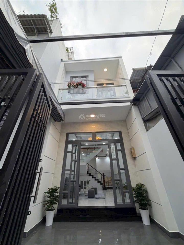 Ra gấp nhà 1 triệt 1 lầu ở quận bình tân tp hcm dt 80m2 sổ hồng riêng công chứng ngay