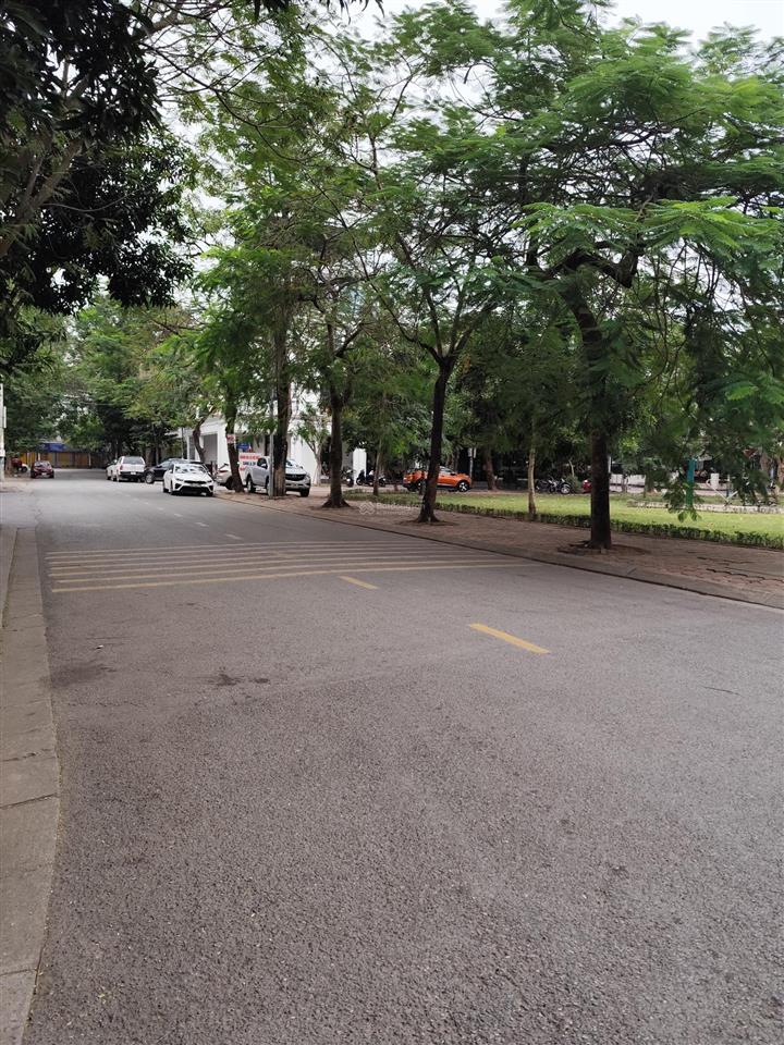 Bán biệt thự khu đô thị sài đồng, 145m², 4 tầng, mt 7,2m, giá 41,5 tỷ có tl
