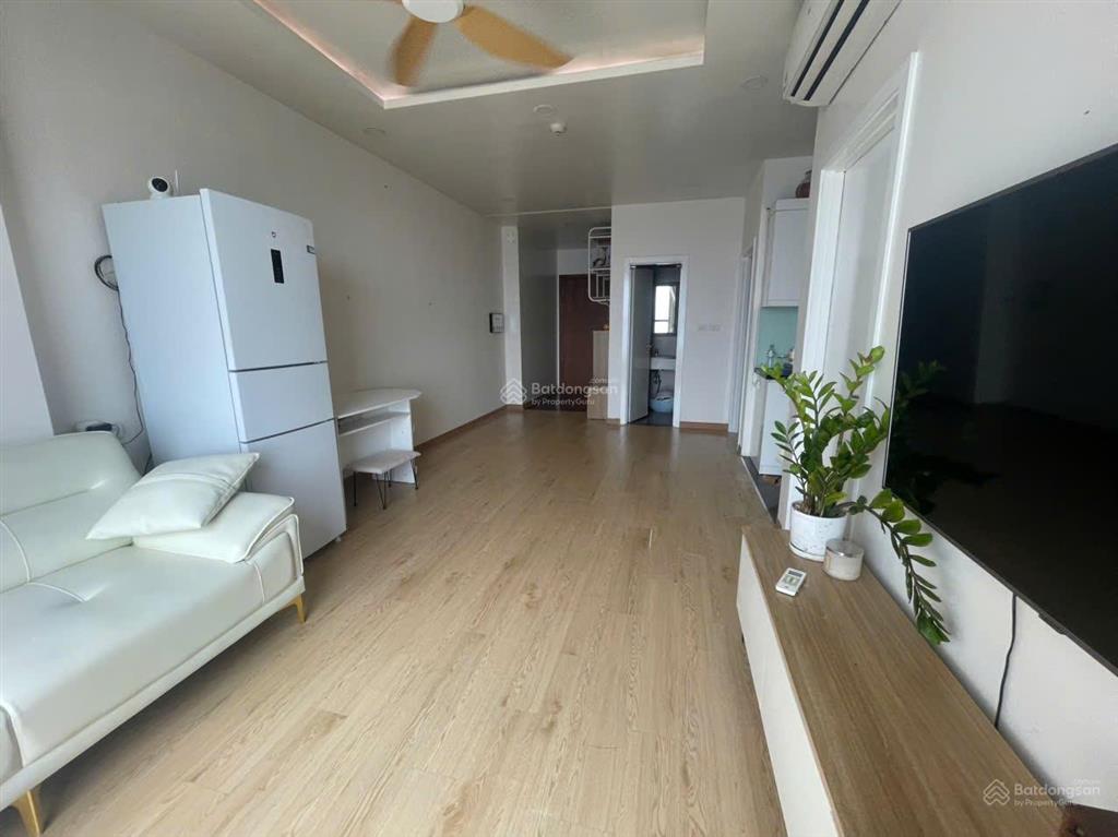 Bán gấp căn 2 ngủ eco lake view 32 đại từ, nội thất xịn, giá siêu rẻ