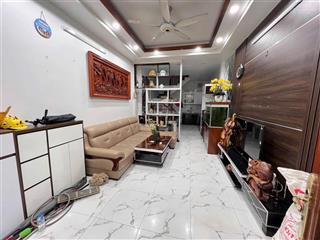 Chính chủ cho thuê nhà gần hồ đền lừ 3pn full đồ 18tr/th