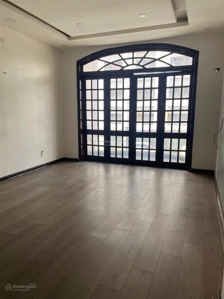 Bán nhanh nhà mặt tiền đường phạm ngũ lão  gần bệnh viện 175  dễ dàng di chuyển đến sân bay