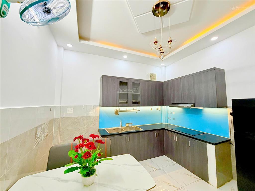 Giảm 200 triệu  bán nhanh nhà mới hẻm xe hơi thông đường phan huy ích  gần emart phan huy ích