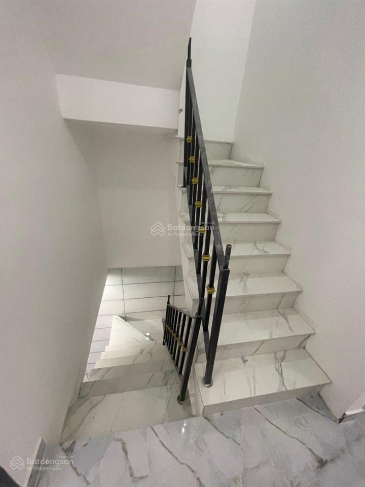 Siêu rẻ nhà hòa bình  tân phú  3 tầng btct 4pn  3wc  bếp  ban công