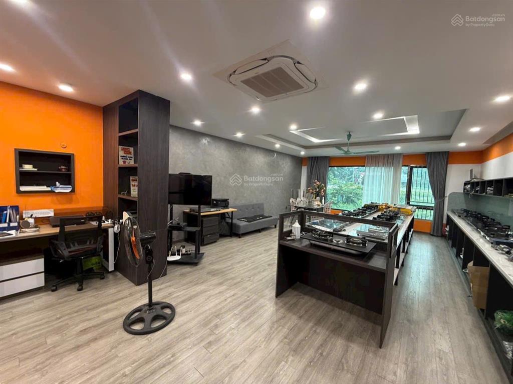 Bán nhanh nhà mặt đường nam đuống 110m 6 tầng