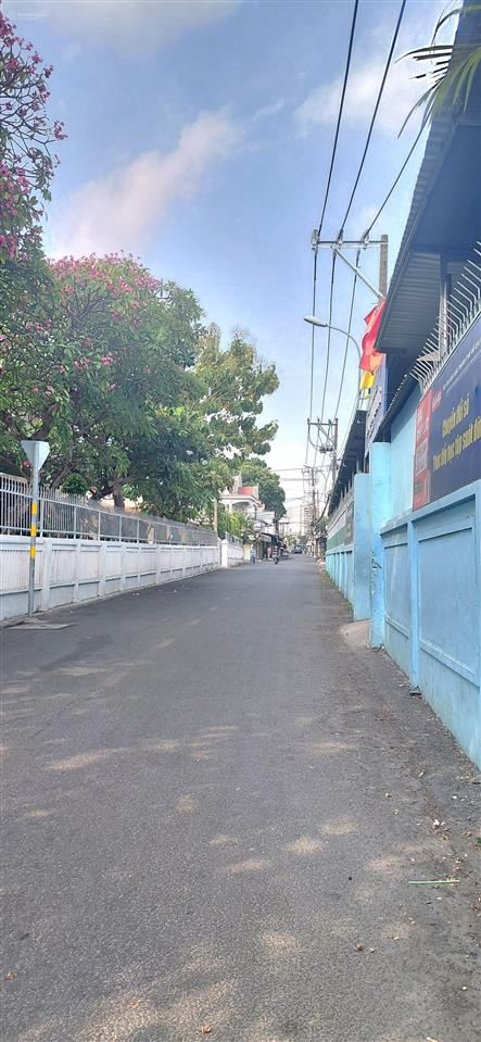 Đất lớn gần tô ngọc vân tam phú 136m2 giá 4.950tỷ diện tích đất lớn 136m2