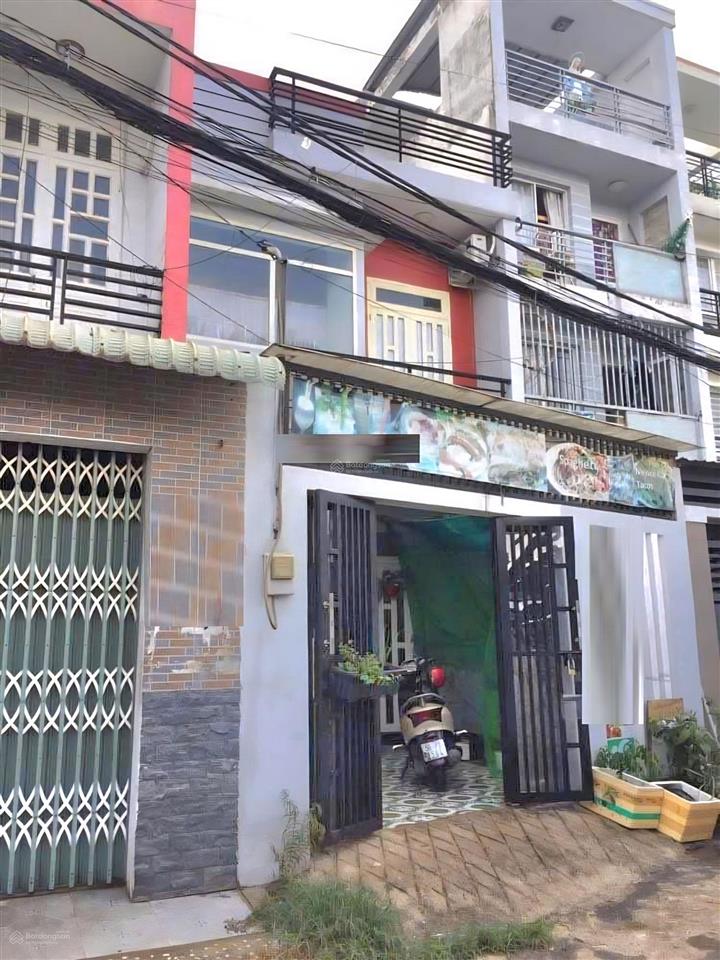 Bán nhà mặt tiền đường số 10 phường linh xuân. nhà 1t 1l. có 3pn 2wc. đang cho thuê.