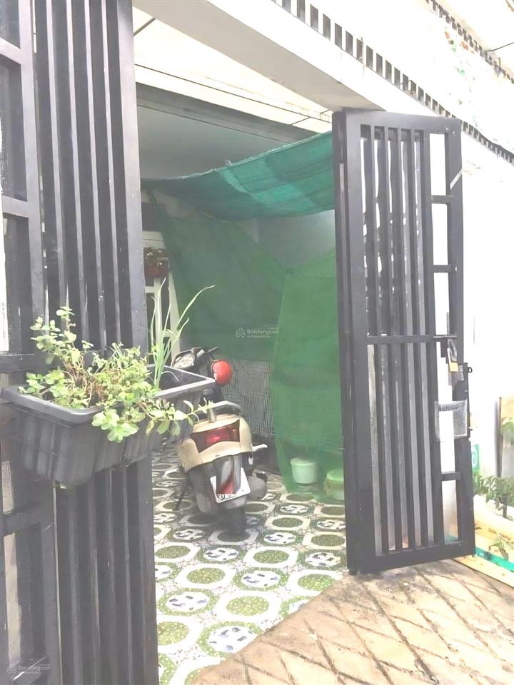 Bán nhà mặt tiền đường số 10 phường linh xuân. nhà 1t 1l. có 3pn 2wc. đang cho thuê.