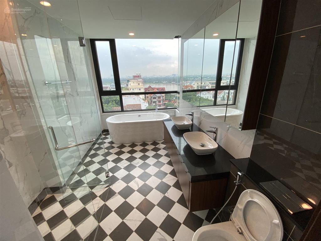 Hot căn 4pn góc lầu cao, view tôm trọn sông , giá chỉ 30 tỷ