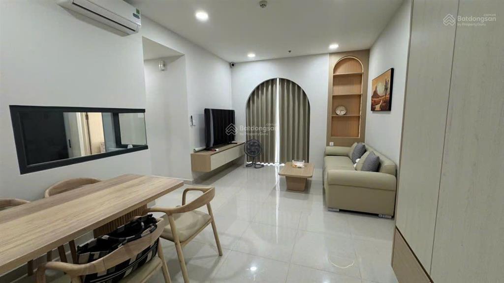 Bán nhanh căn 68m2 bếp thiên nhiên 4.6 tỷ, 2pn, 2wc view bến bình đông