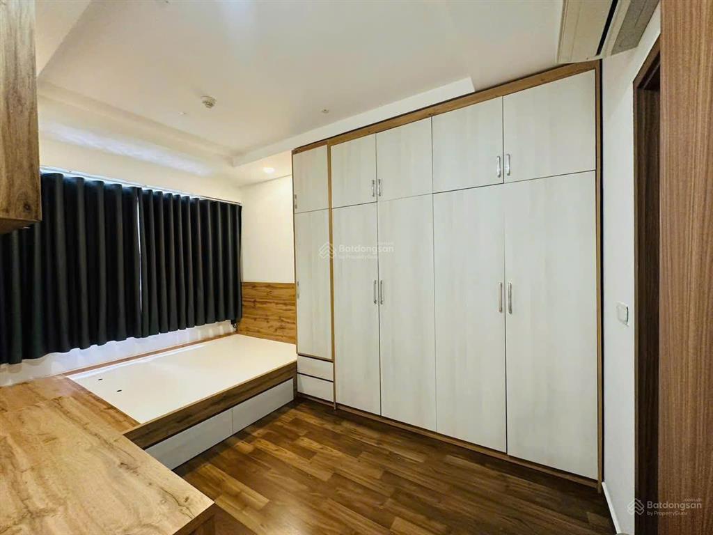 Bán căn hộ 75m 2pn2wc, giá 4,7 tỷ (thương lượng) cc the pegasuite