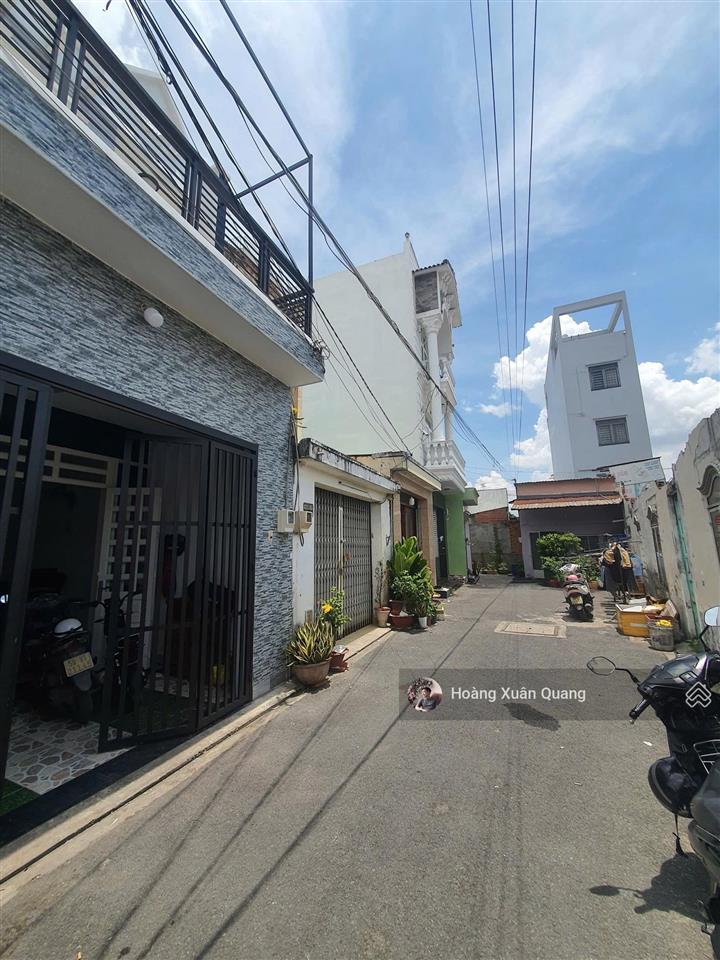 Nhà 2 tầng 84m2, 5pn, đường xe hơi trần thị hè