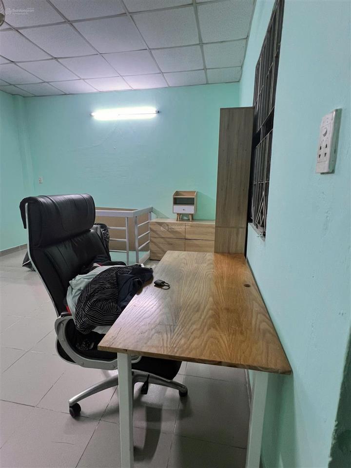 3,3 tỷ  nhà shr ngang 5m đông hưng thuận, hẻm thông gần chợ cây sộp