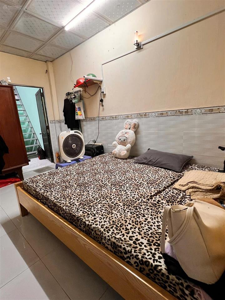 3,3 tỷ  nhà shr ngang 5m đông hưng thuận, hẻm thông gần chợ cây sộp